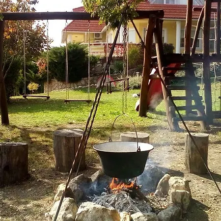 Aranyeso Apartment