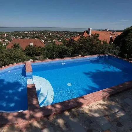 Aranyeso * Balatonalmádi