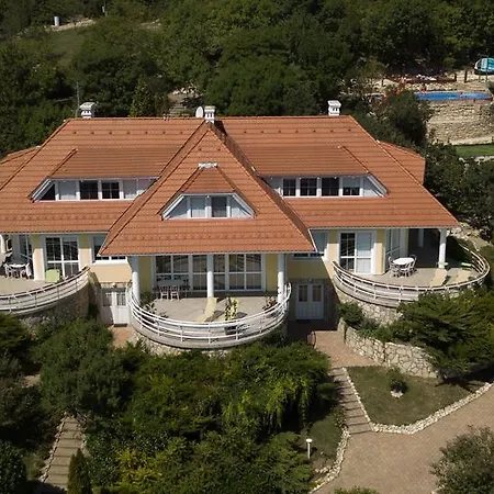 Aranyeso * Balatonalmádi